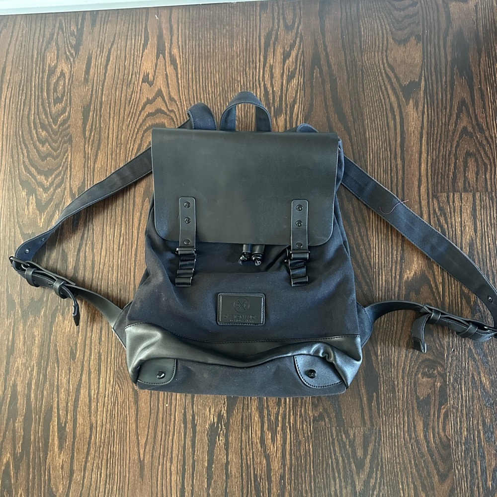 Gaston Luga Praper backpack in black canvas and leather
